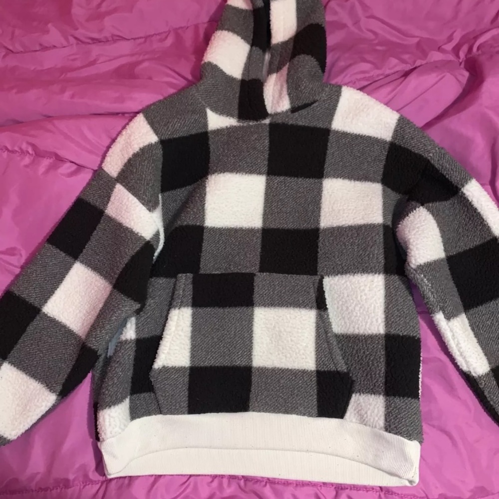 American Eagle Soft Black And White Plaid Hoodie